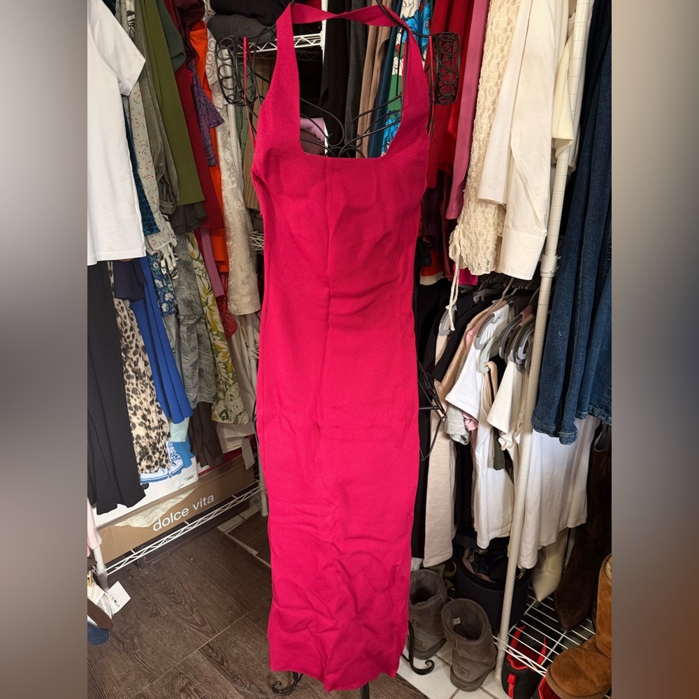 Elegant Pink Sleeveless Dress